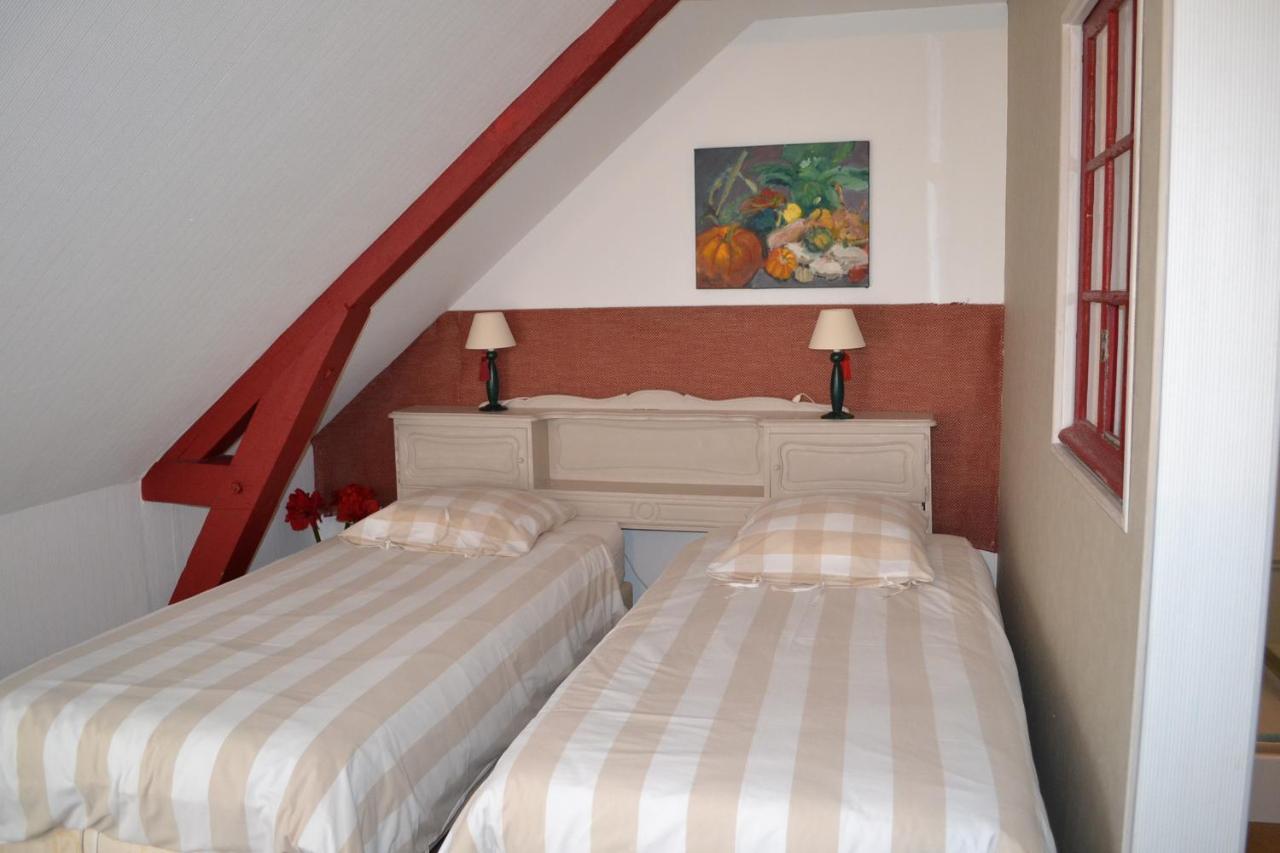 Gite Des Ecuries Derchigny Bagian luar foto